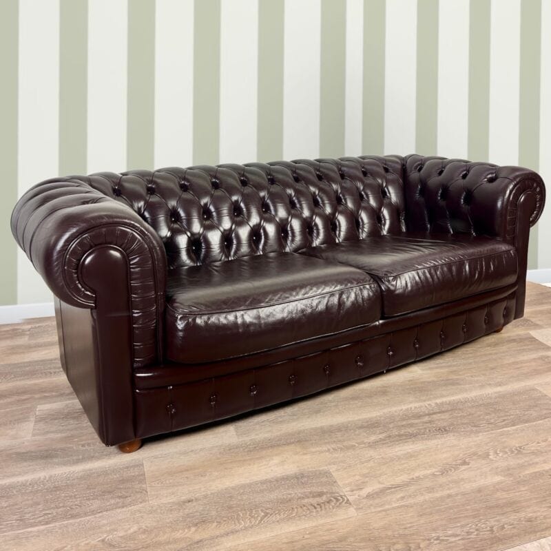 Divani Chesterfield Usati Divano Chesterfield Divano Usato Due