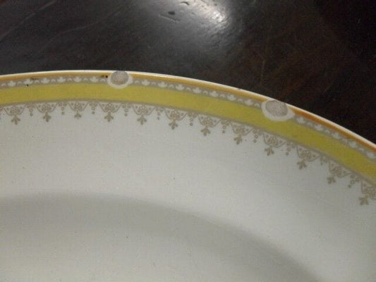 DUE VECCHI GRANDI PIATTI DA PORTATA IN CERAMICA - VASSOI OVALI ANNI '30 Ceramiche e Porcellane