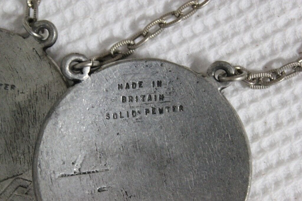 ETICHETTE IN PELTRO VINTAGE GIN E SHERRY x BOTTIGLIA PEWTER DECANTER TAG LABELS Sheffield & Argento