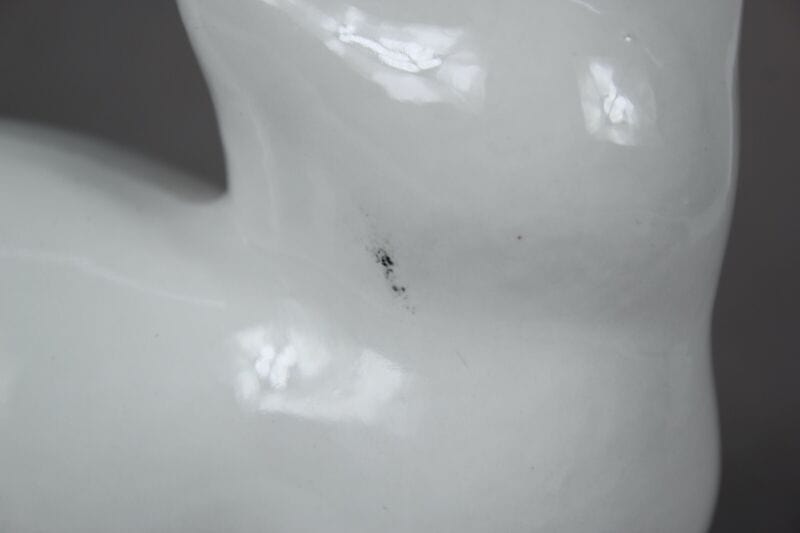 Gatto in ceramica vintage gattino bianco con occhi blu scultura statuina animale Ceramiche e Porcellane