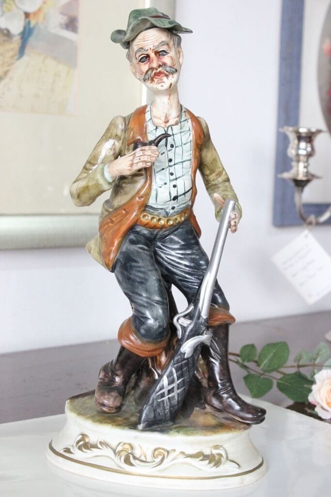 HUNTER VINTAGE LARGE PORCELAIN CAPODIMONTE H cm 33 MADE ITALY - FIGURA D'EPOCA Ceramiche e Porcellane