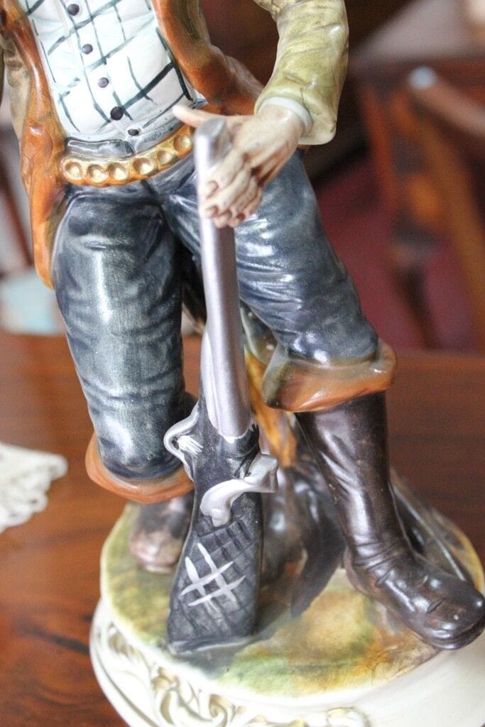 HUNTER VINTAGE LARGE PORCELAIN CAPODIMONTE H cm 33 MADE ITALY - FIGURA D'EPOCA Ceramiche e Porcellane