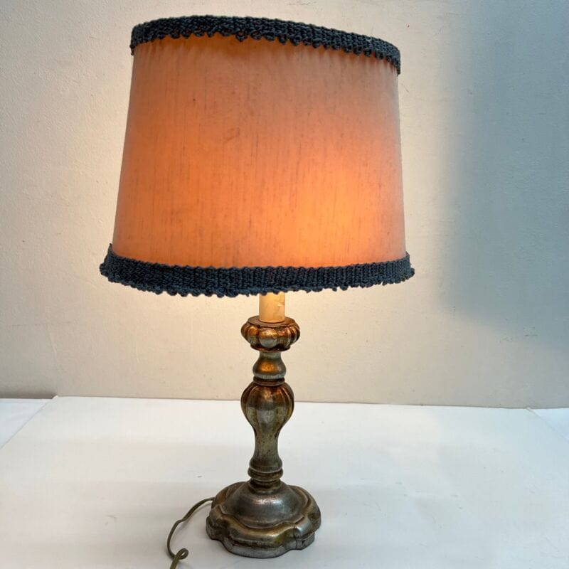 Lampada antica da tavolo vintage Abatjour argento Lume in legno con paralume Lampade Appliques