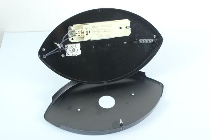 Lampada da parete applique mezzaluna in vetro satinato ALBANI modernariato nero Lampade Appliques