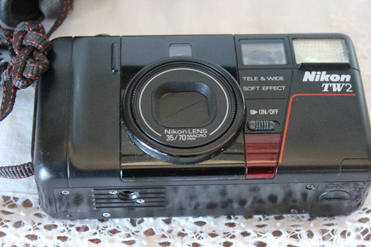 MACCHINA FOTOGRAFICA VINTAGE DA COLLEZIONE NIKON TW 2 35/70 Lenti-Cannocchiali-Occhiali