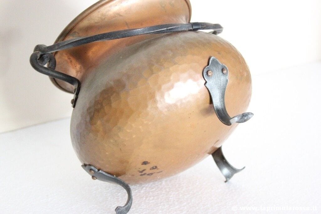 PENTOLA D'EPOCA IN RAME E FERRO SOUVENIR SVIZZERA VINTAGE SWISS COPPER KETTLE Ottone