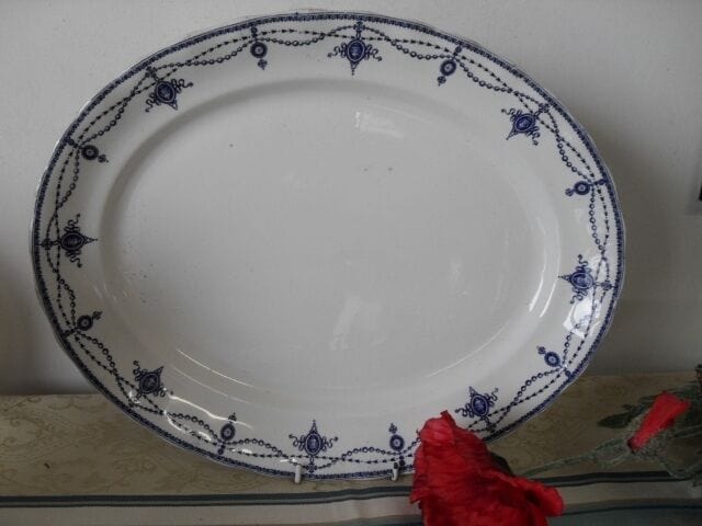PIATTO ANTICO DA PORTATA IN CERAMICA - VECCHIO VASSOIO INGLESE KEELING & CO Ceramiche e Porcellane