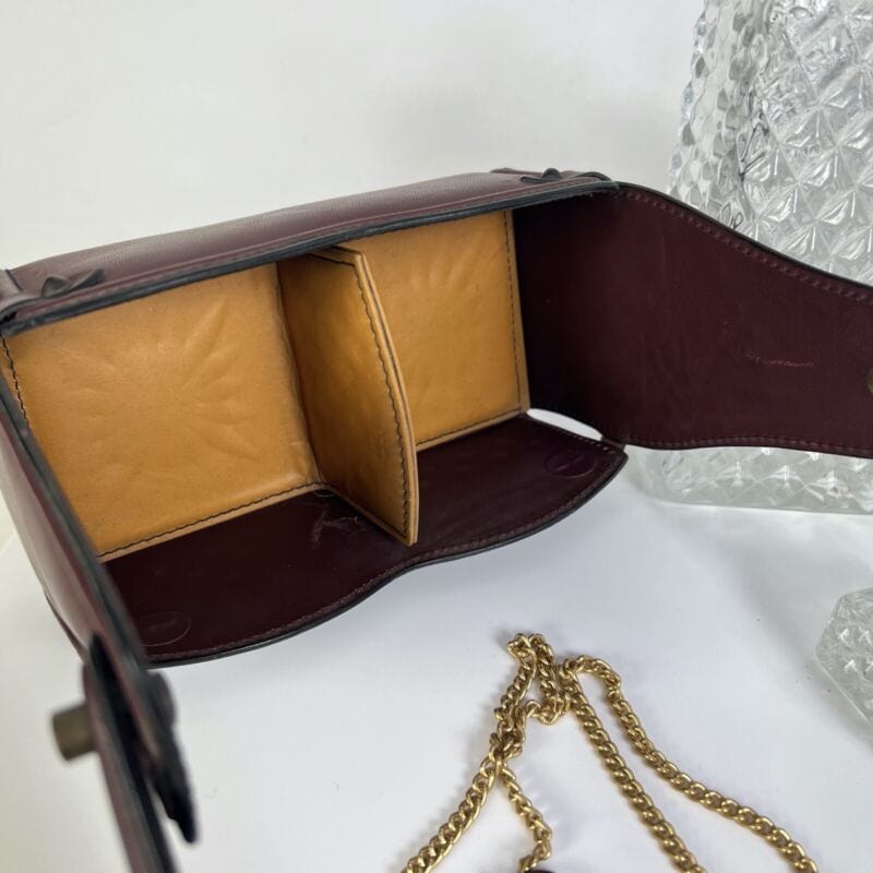 Porta bottiglie Liquore Vintage Whisky e Cognac Decanter Tantalus in Pelle Vetro Sheffield & Argento