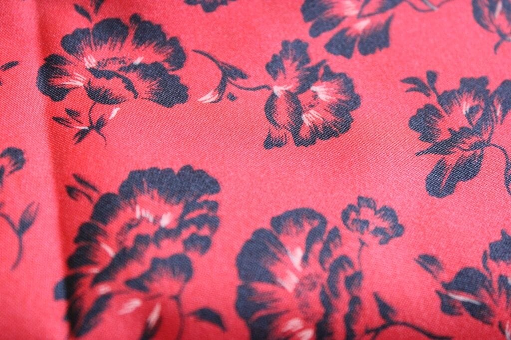 PREZIOSO SCAMPOLO DI STOFFA VINTAGE CHIFFON QUENN FABRICS MADE IN JAPAN 114x290 Corredo Pizzi e Tessuti