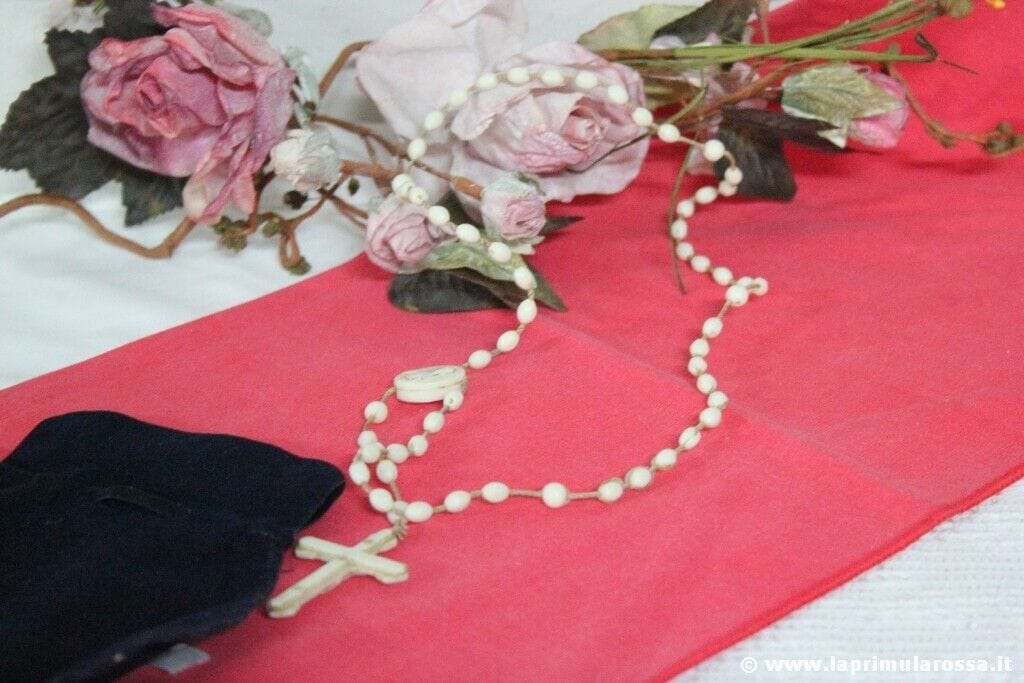 ROSARIO ANNI '60 PRIMA COMUNIONE VINTAGE ITALY ROSARY WHITE BEADS CRUCIFIX Oggetti sacri - rosari