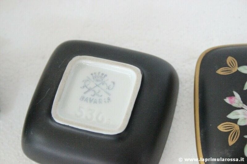 SCATOLINA VINTAGE IN PORCELLANA DIPINTA MOTIVO FLOREALE BAVARIA RKW TRINKET BOX Ceramiche e Porcellane