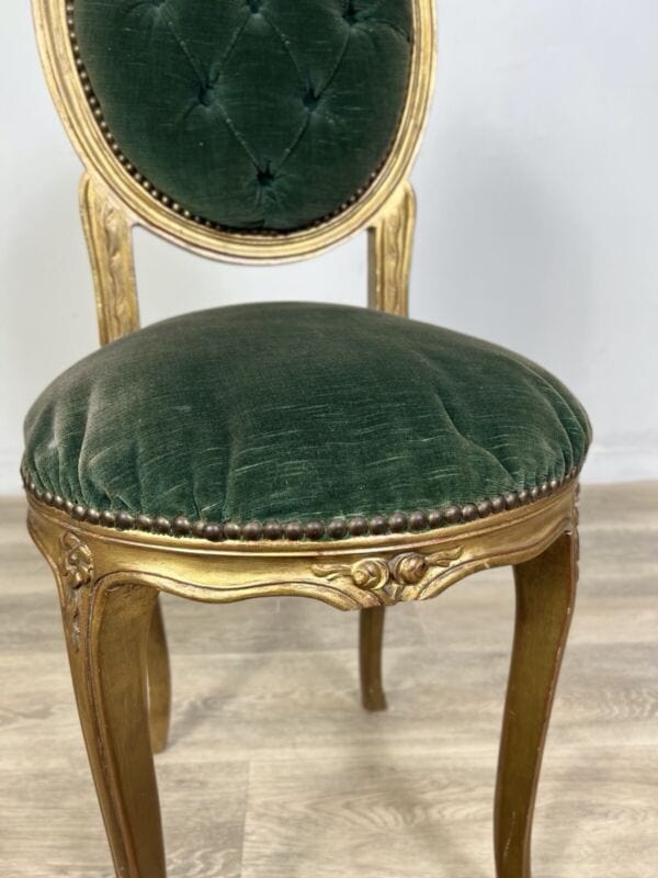 Sedia antica in legno dorato oro sediolina stile retrò tessuto verde vintage Arredamento