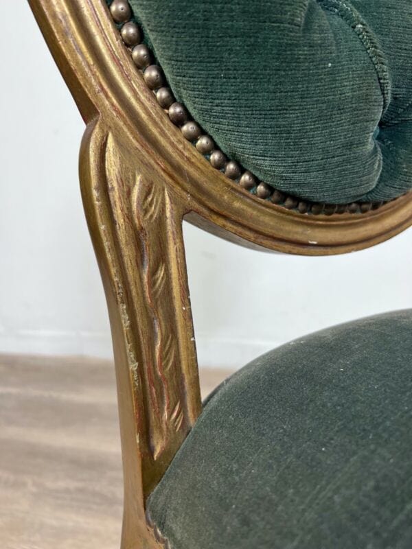 Sedia antica in legno dorato oro sediolina stile retrò tessuto verde vintage Arredamento