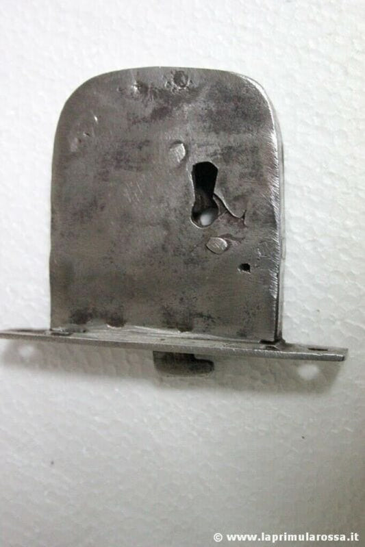 SERRATURA ANTICA IN FERRO AD INCASSO PER MOBILE FERRAMENTA ANTIQUE ITALIAN LOCK Restauro