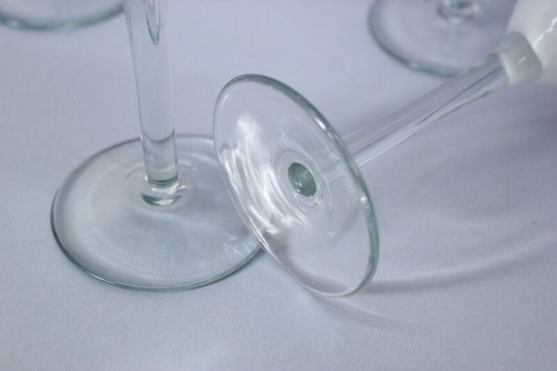 Set Bicchieri vintage da bibita a calice in vetro di murano bianco per aperitivo Vetri e Cristalli