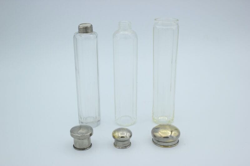 Set di tre boccette vintage porta profumo vetro e silver plate ampolle toilette Sheffield & Argento