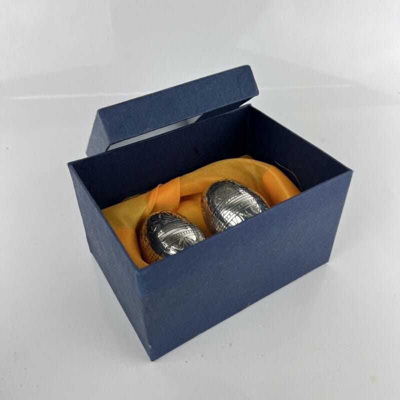 Set sale e pepe in silver plated stile antico a forma di uovo Sheffield & Argento