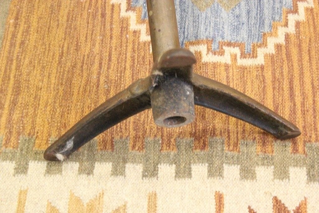 SGABELLO REGOLABILE ANTICO CON PIEDE IN GHISA E SEDUTA IN PAGLIA DI VIENNA  POUF Arredamento