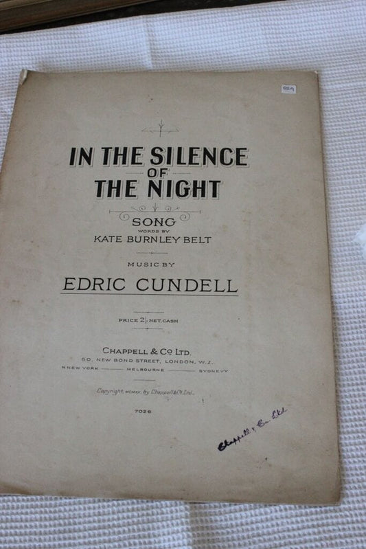 SPARTITO MUSICALE ANTICO   IN THE SILENCE OF THE NIGHT  PER PIANOFORTE E VOCE Libri