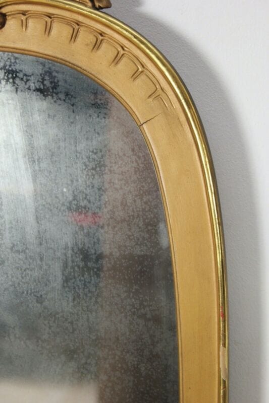 Specchiera antica grande specchio con cornice in legno e oro a scudo cimasa Complementi d'arredo