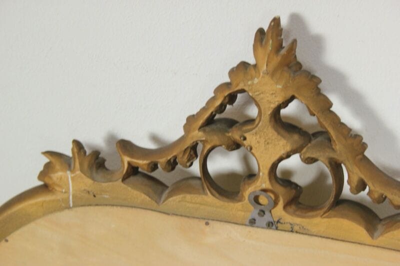 Specchiera antica grande specchio con cornice in legno e oro a scudo cimasa Complementi d'arredo