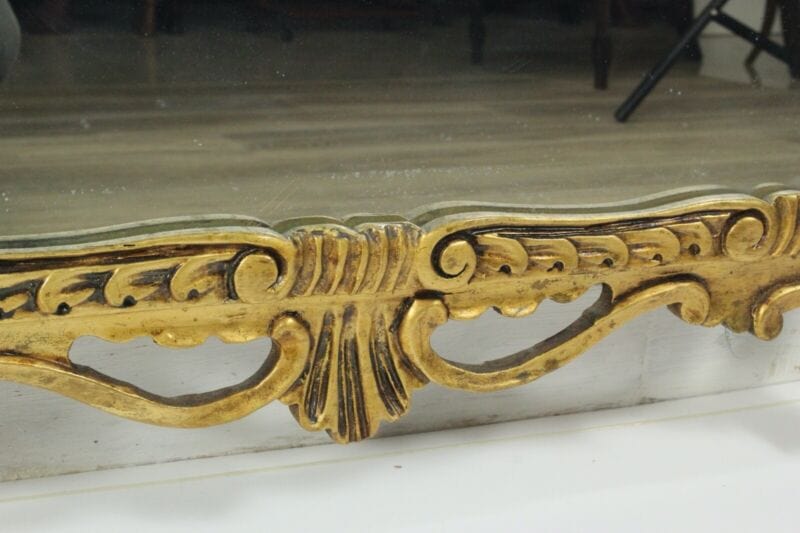 Specchiera specchio antico dorato grande con cornice in legno e oro cimasa retrò Complementi d'arredo