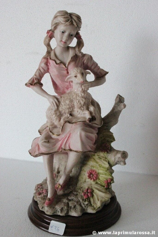 STATUINA VINTAGE DI FANCIULLA CON PECORA H cm 23 - SCULTURA Ceramiche e Porcellane