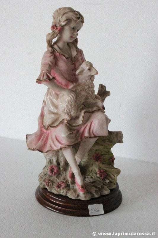 STATUINA VINTAGE DI FANCIULLA CON PECORA H cm 23 - SCULTURA Ceramiche e Porcellane