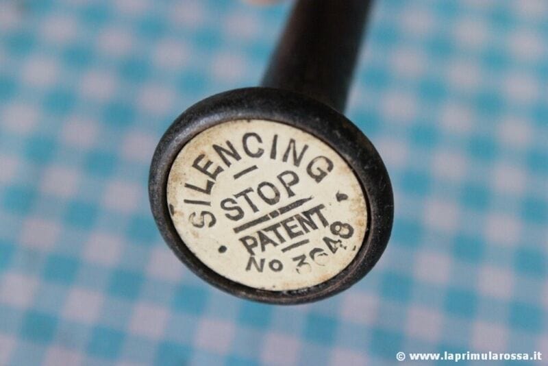 TASTO ANTICO IN LEGNO PER ARMONIUM - MANOPOLA D'EPOCA SILENCING - PEZZO RICAMBIO Restauro