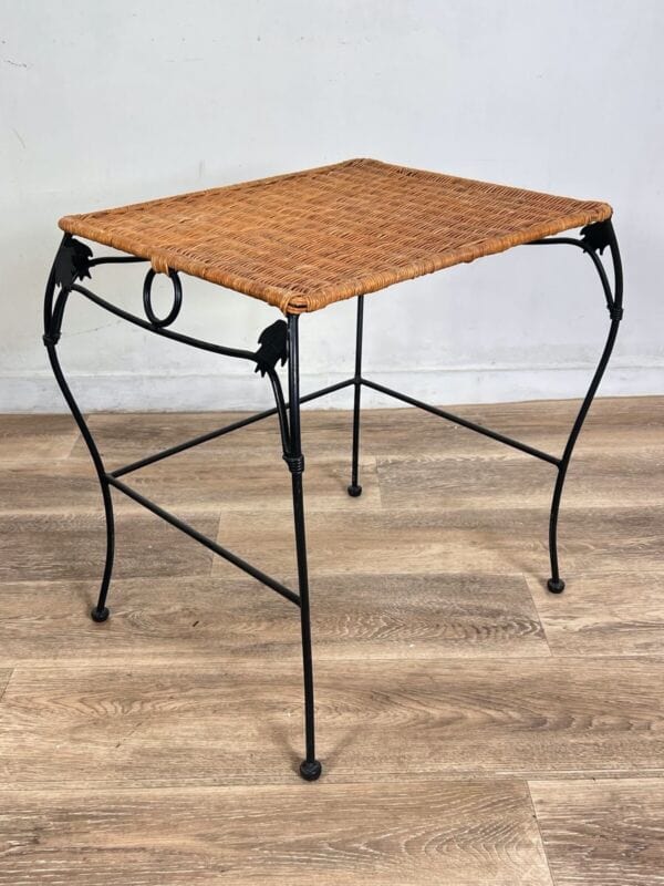 Tavolini vintage da caffe in paglia rattan vimini stile country chic ferro nero Arredamento