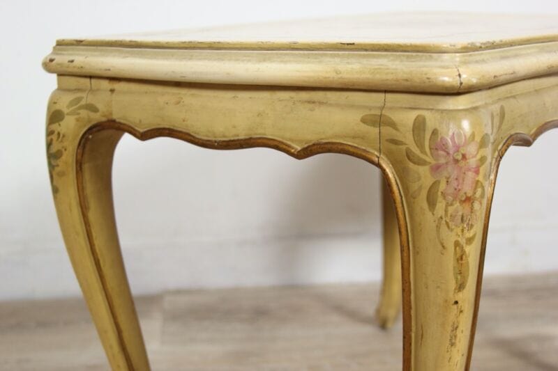 Tavolino basso da salotto laccato in legno stile antico veneziano dipinto a mano Arredamento