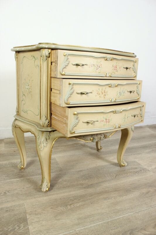 Tavolino con cassetti laccato comodino dipinto in stile veneziano mobile antico Arredamento