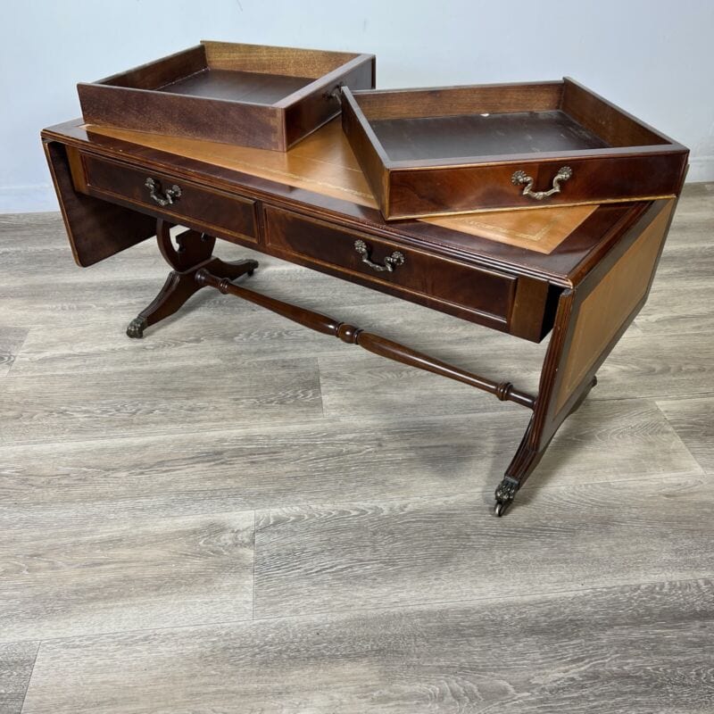 Tavolino tavolo antico da salotto basso in legno piano pelle marrone per ufficio Arredamento