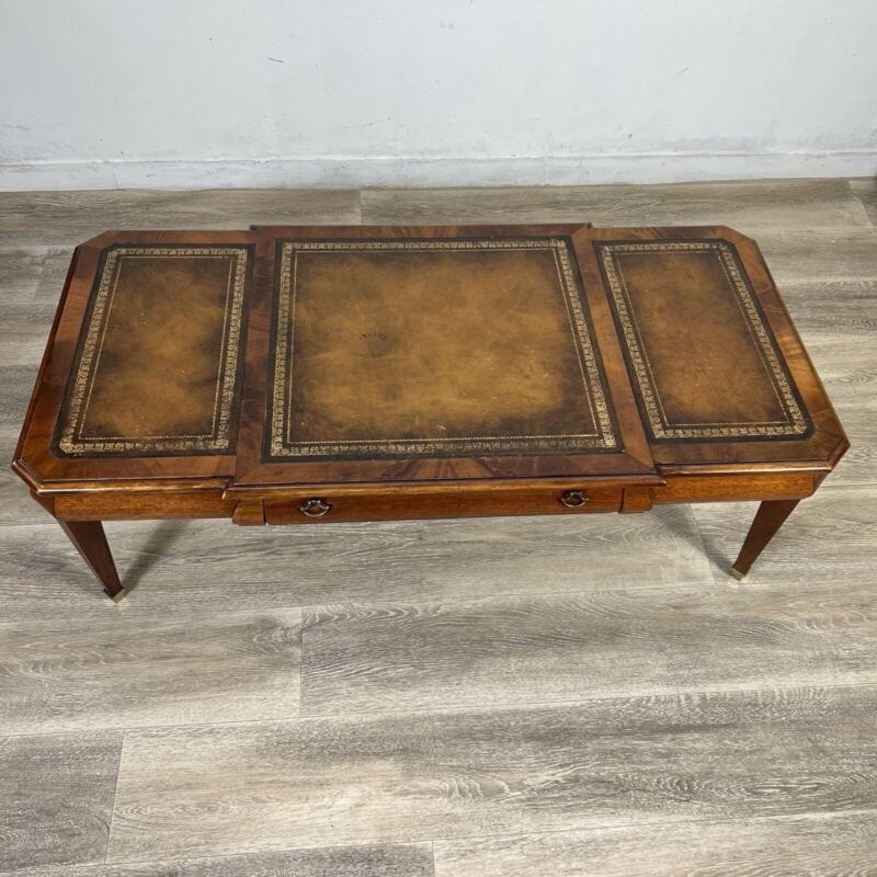 Tavolino tavolo antico da salotto basso in legno piano pelle per ufficio vintage Arredamento