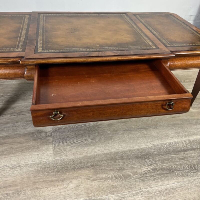 Tavolino tavolo antico da salotto basso in legno piano pelle per ufficio vintage Arredamento