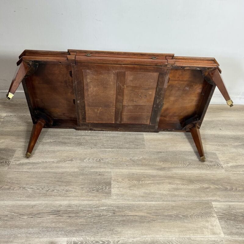 Tavolino tavolo antico da salotto basso in legno piano pelle per ufficio vintage Arredamento