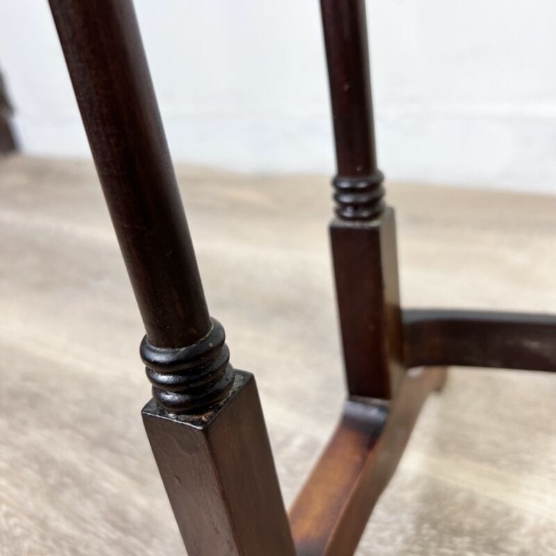 Tavolino tavolo antico da salotto ovale comodino stile inglese porta telefono L Arredamento