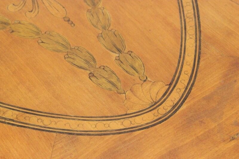 Tavolino tavolo antico da salotto soggiorno in legno intarsiato rettangolare . Arredamento
