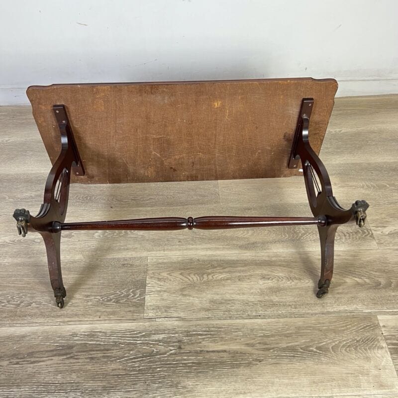 Tavolino tavolo basso antico da salotto con piano in pelle stile Regency vintage Arredamento