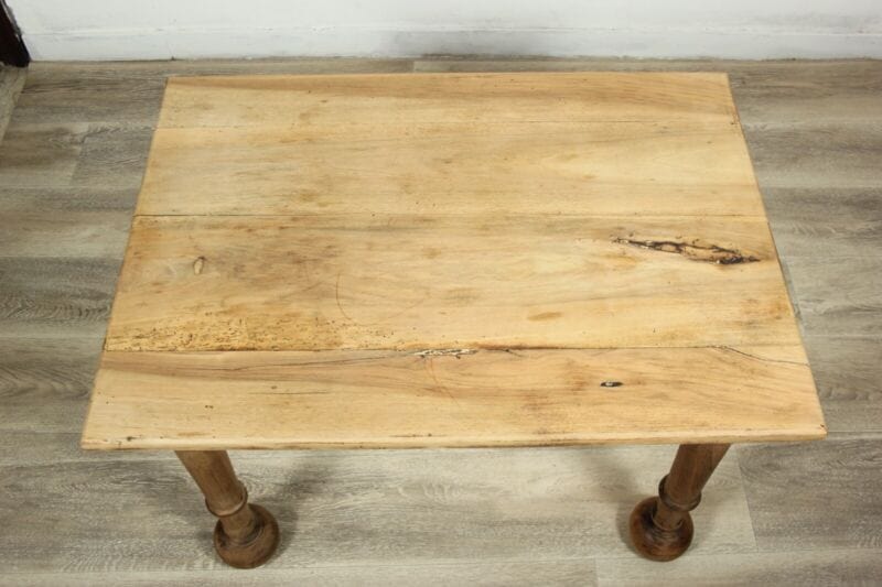 Tavolino tavolo da salotto basso antico classico rustico in legno chiaro Arredamento