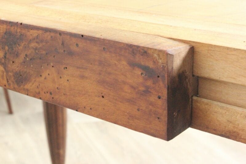 Tavolo antico allungabile in legno di noce quadrato da pranzo d'epoca primi 900 Arredamento