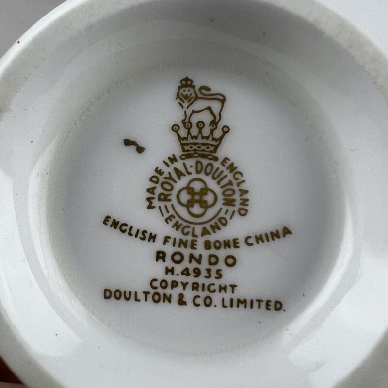 Tazza da the antica stile inglese in porcellana bianca Royal Doulton RONDO tè Ceramiche e Porcellane