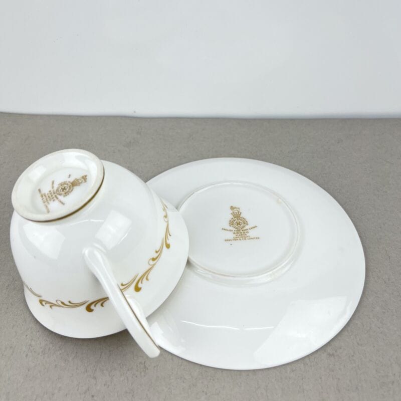 Tazza da the antica stile inglese in porcellana bianca Royal Doulton RONDO tè Ceramiche e Porcellane