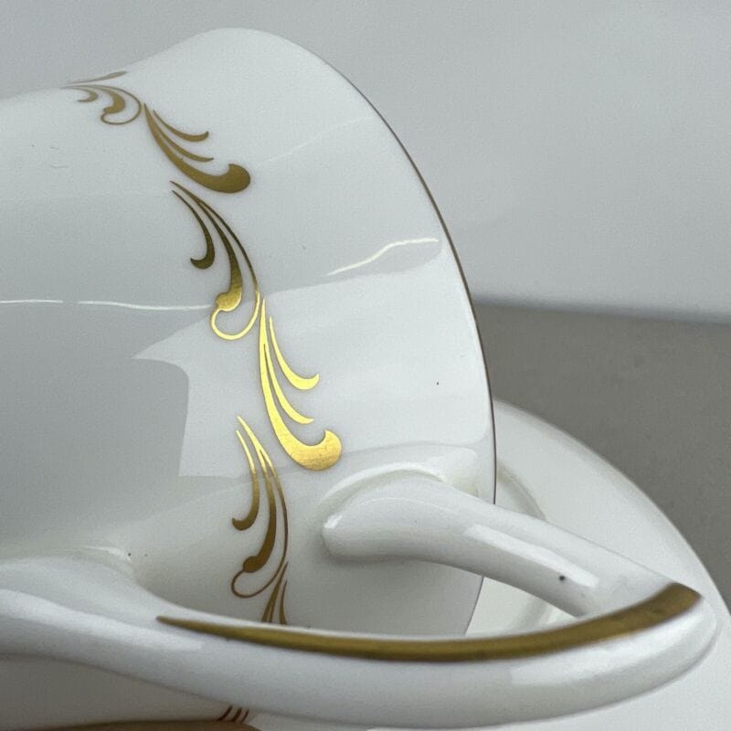 Tazza da the antica stile inglese in porcellana bianca Royal Doulton RONDO tè Ceramiche e Porcellane