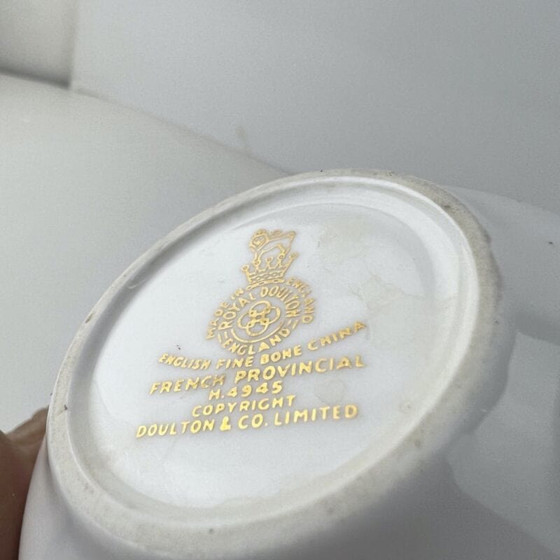 Tazza da the antica stile inglese in porcellana bianca Royal Doulton tazzina tè Ceramiche e Porcellane