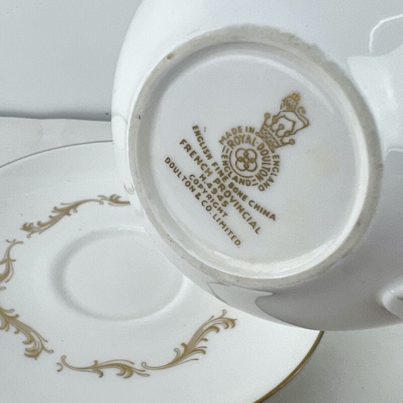 Tazza da the antica stile inglese in porcellana bianca Royal Doulton tazzina tè Ceramiche e Porcellane