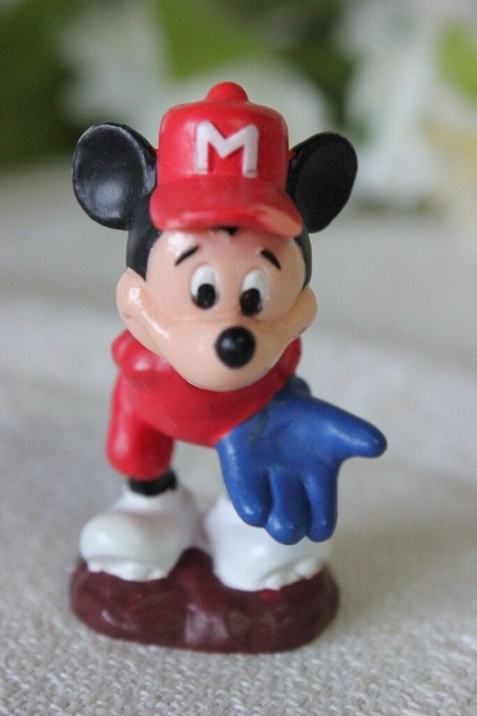 TOPOLINO H 7 cm SERIE RETRO' DI SEI FIGURE DISNEY MICKEY MOUSE SPORT Giocattoli vintage
