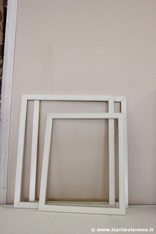 TRE CORNICI VINTAGE IN LEGNO DIPINTE BIANCHE cm 66X56 - PASSEPARTOUT X QUADRI Complementi d'arredo