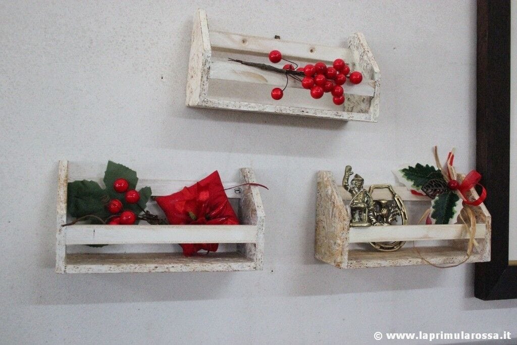 TRE MENSOLINE ARTIGIANALI STILE SHABBY CHIC - MENSOLA - THREE HAND MADE SHELFS Complementi d'arredo