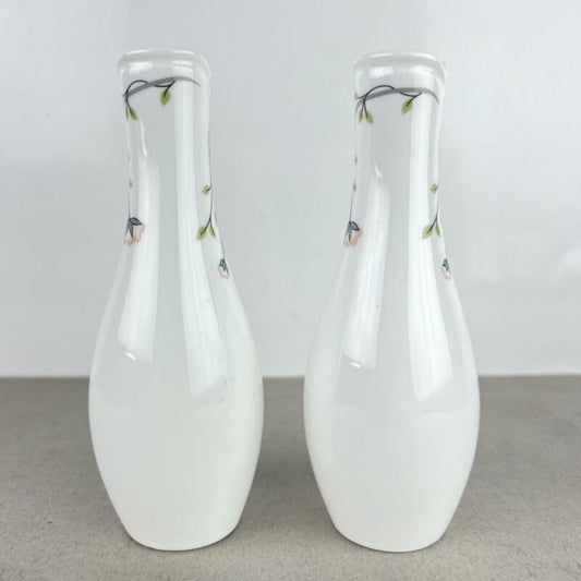 Vaso in porcellana portafiori vintage Coppia vasetti stretto monofiore con fiori Vetri e Cristalli